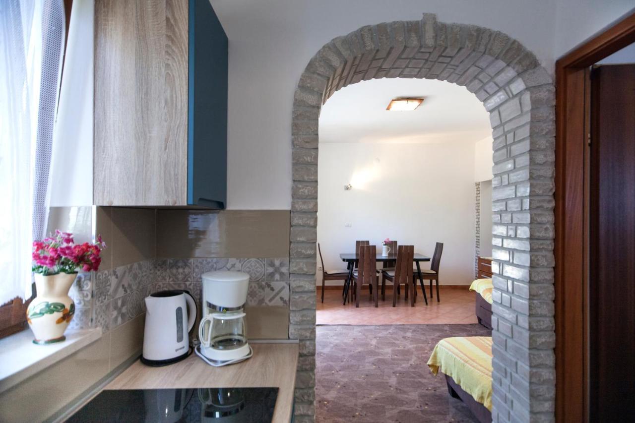 Apartments Kosovka 1398 Pjescana Uvala Buitenkant foto