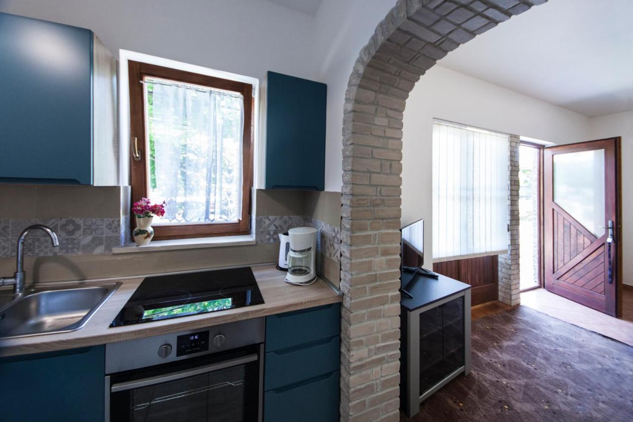 Apartments Kosovka 1398 Pjescana Uvala Buitenkant foto