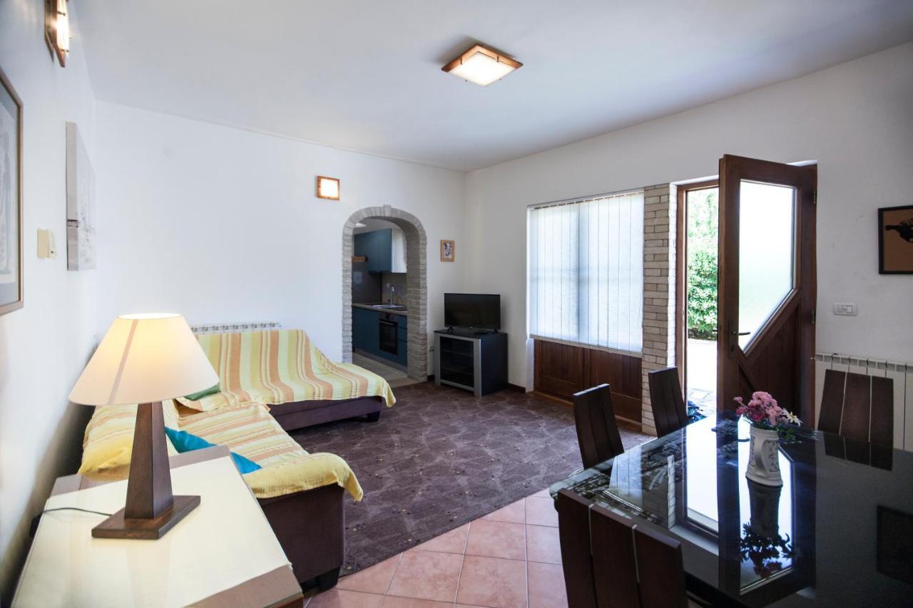 Apartments Kosovka 1398 Pjescana Uvala Buitenkant foto